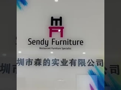 Metalen raam in stedelijke stijl Zwarte lederen gepolstereerde armloze eetstoel